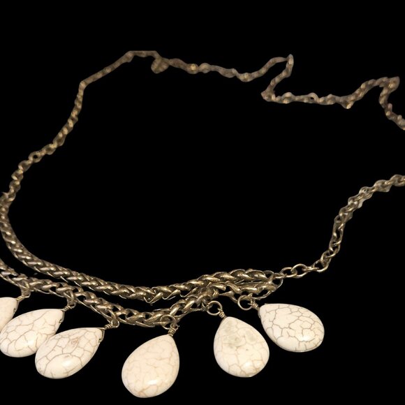 Premier Designs “Carmel” Teardrop Statement Necklace – White Stone & Gold Chain - Picture 2 of 3